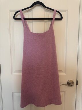 GAP Fit Athletic Dress in Light Mauve